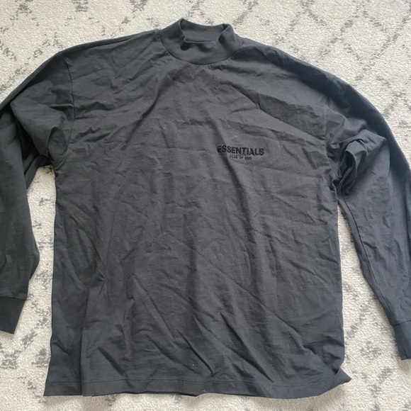 Fear of God Essentials Long Sleeve Mock Neck Graphic Tee - Picture 3 of 4